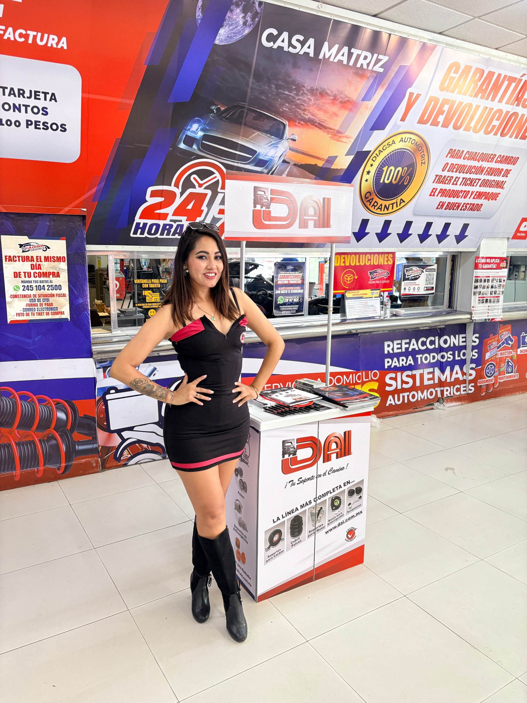 Ary diaz · Edecán AAA en Puebla