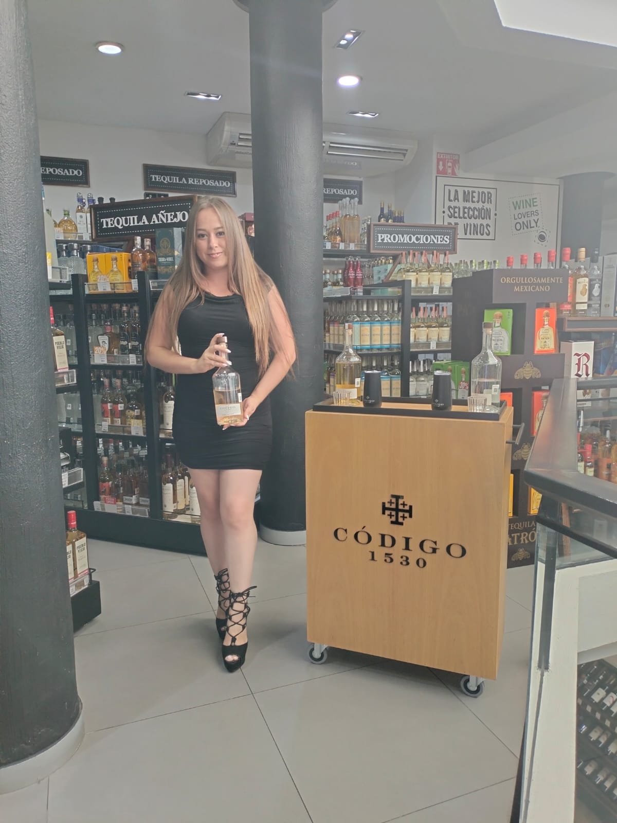 Sharon · Edecán AA en Guadalajara