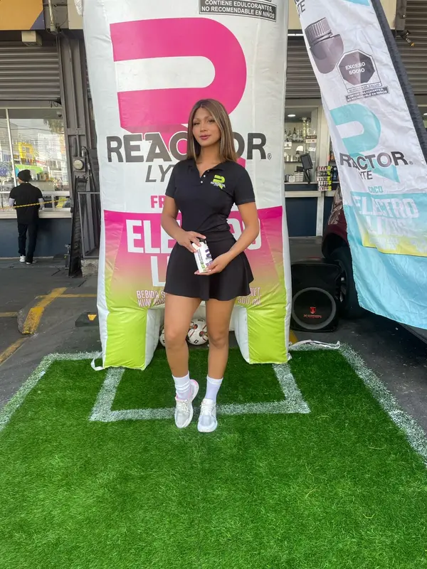Valentina García · Edecán AA en Guadalajara