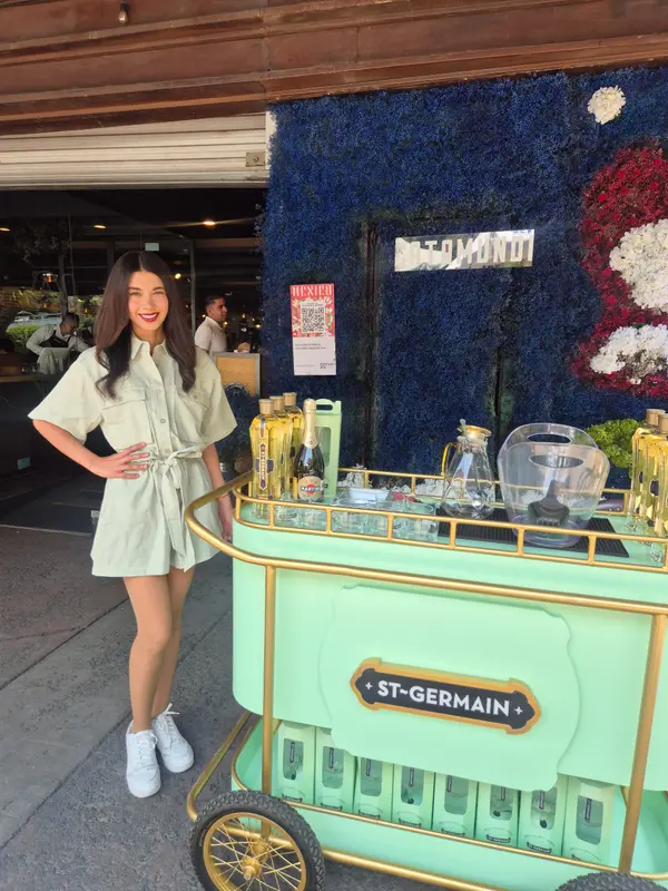 Jenny Bobadilla · Edecán AA en Ciudad de México